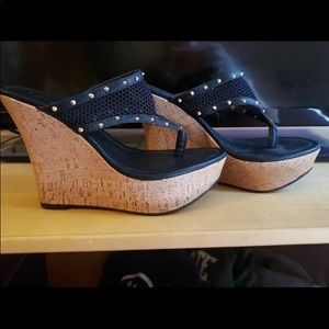 Venus Wedge sandals